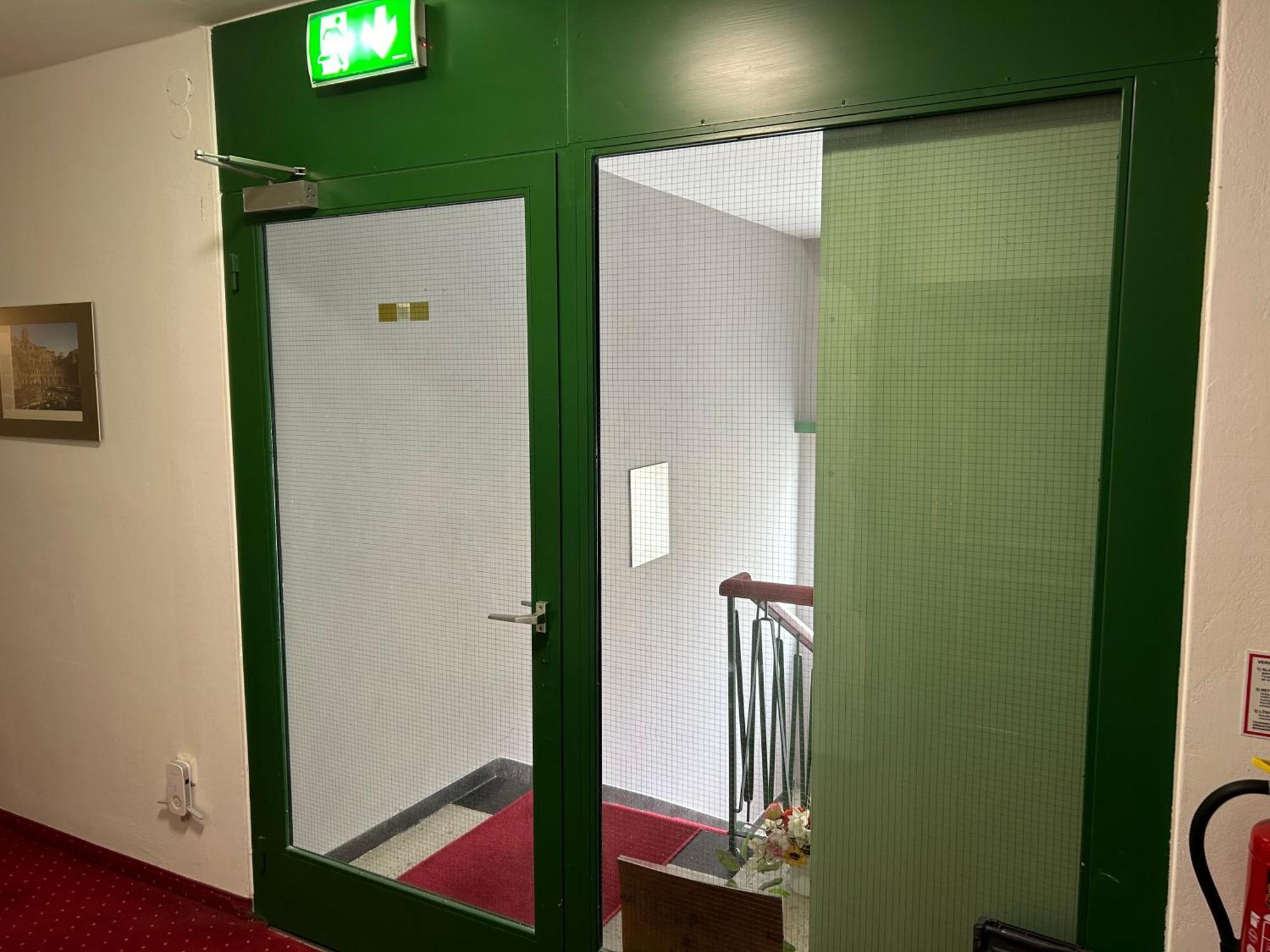 "Am Limes" Hotel Enns Exteriör bild